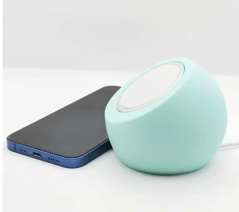 Support Magnétique de Bureau en Silicone – Station de Charge Sans Fil MagSafe pour iPhone 12 / 13 / 14 / 15 / 16 Pro